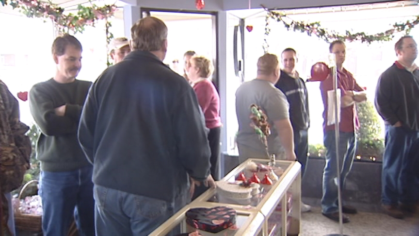 Chocolate Stores Seeing Long Lines