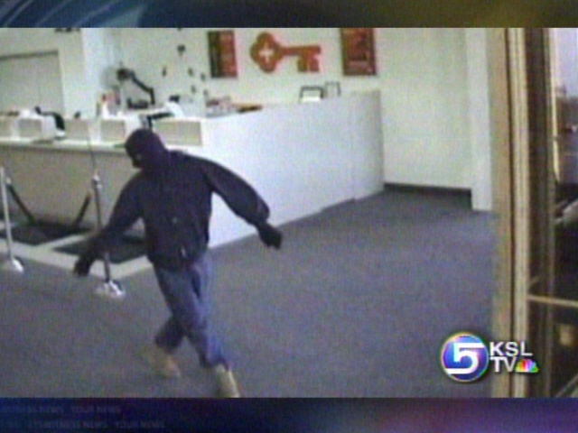 Surveillance Videos Catch Clear View of Robbers