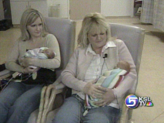 Mother and Daughter Give Birth on Same Day