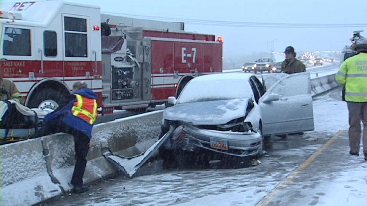 Snowstorm, Wrecks Make a Mess of I-15 North