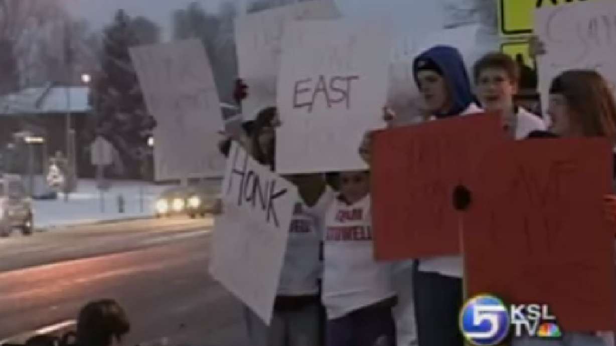 East High Students Rally in Support of Coach