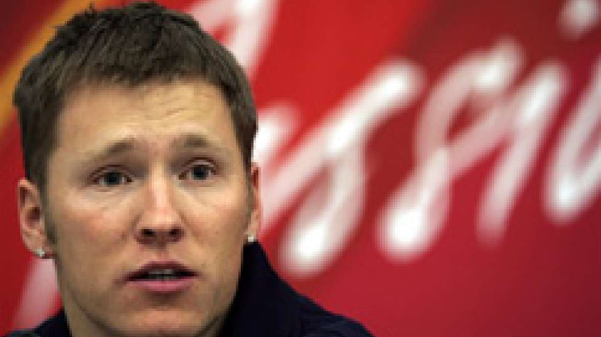 'Speedy' Peterson Uses Email to Communicate With Friends, Fans