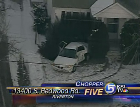 Car Crashes Into House in Riverton