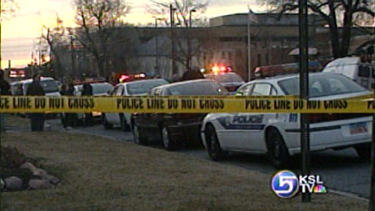 Police Looking for Suspect in Stabbing