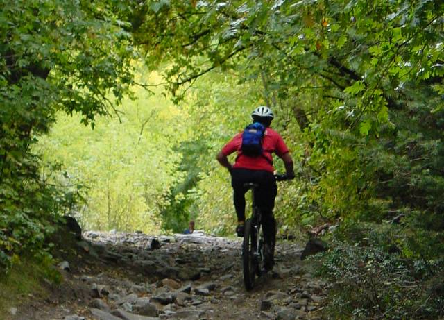 Hikers, Cyclists Lobby for Veto of Eminent Domain Restriction