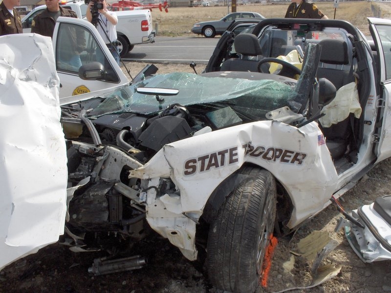 Trooper Ran Red Light in Messy Accident