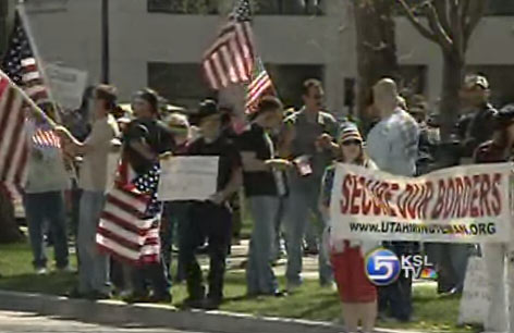 Minutemen March in Counter-Protest