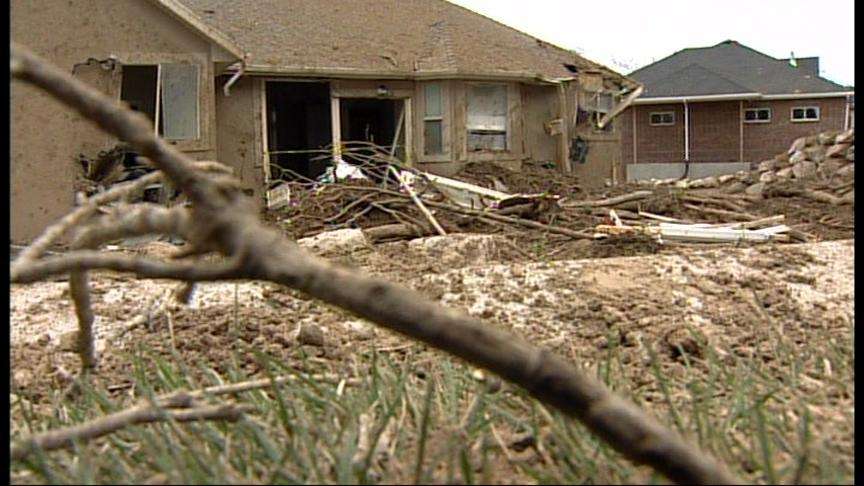 Residents Allowed to Return to Neighborhood Hit By Mudslide