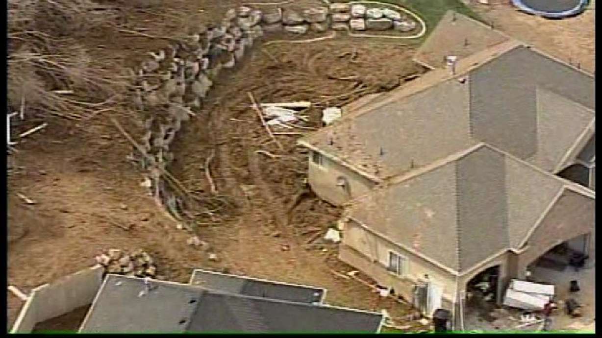 Residents Allowed to Return to Neighborhood Hit By Mudslide