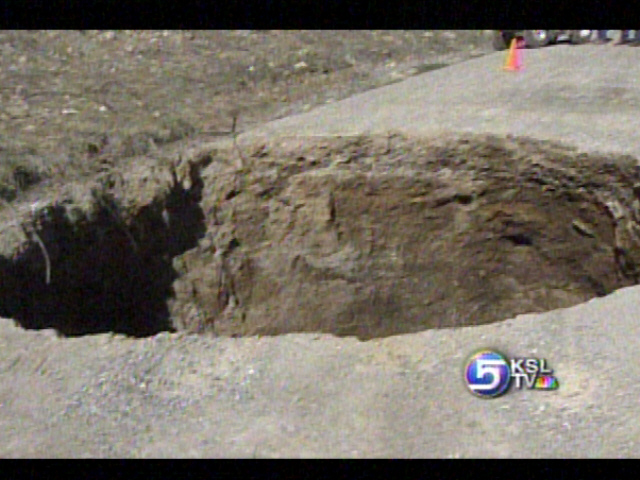 Huge Sinkhole Getting Lots of Attention