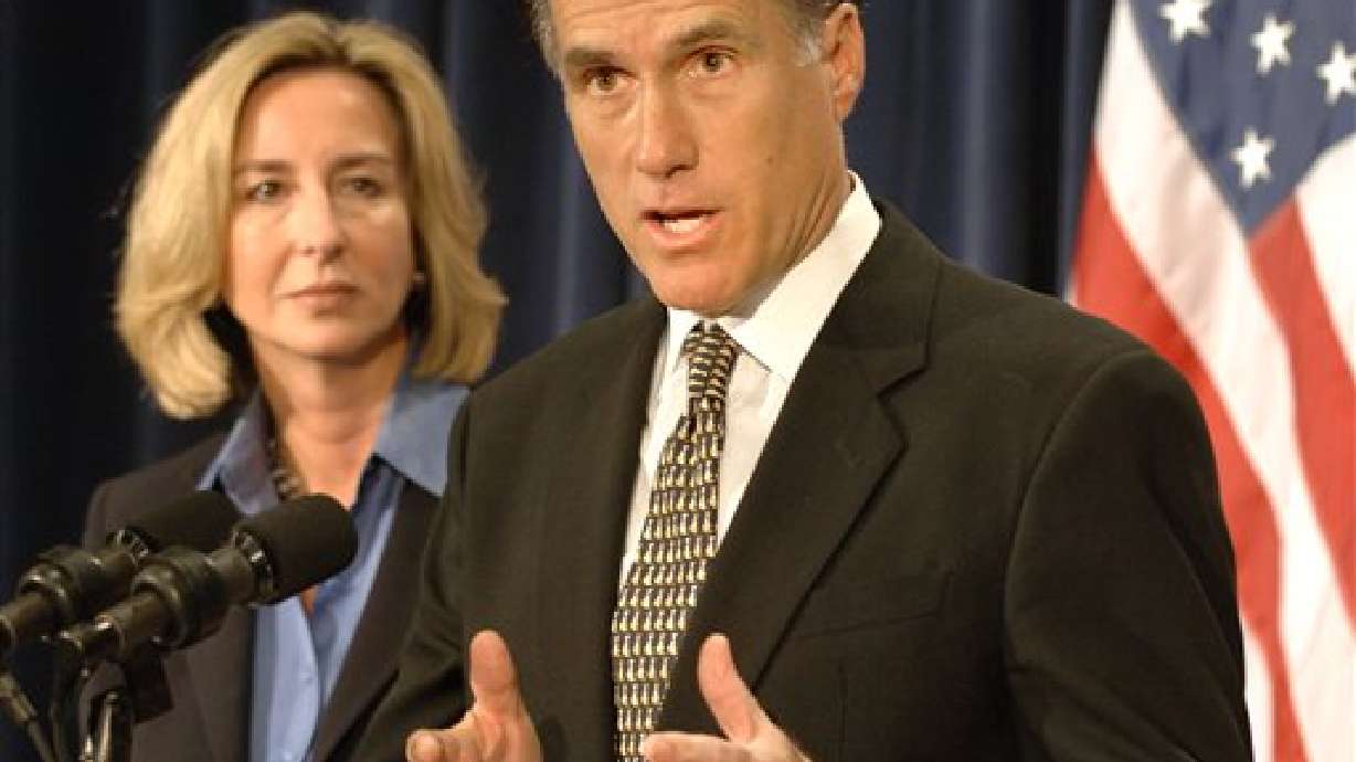 Romney to File Presidential Paperwork after Ford Services