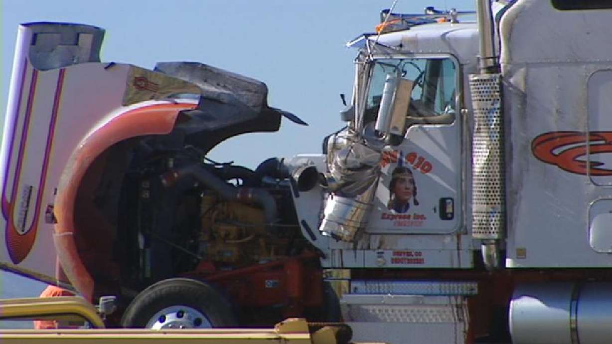 Semi Crashes on I-215