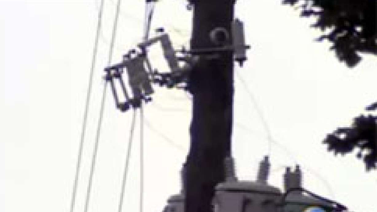 Winds Down Power Lines