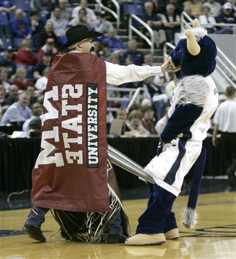 'Big Blue' torments 'Pistol Pete' for $100
