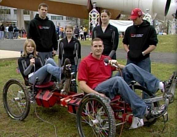 Utah students race in national moonbuggy competition