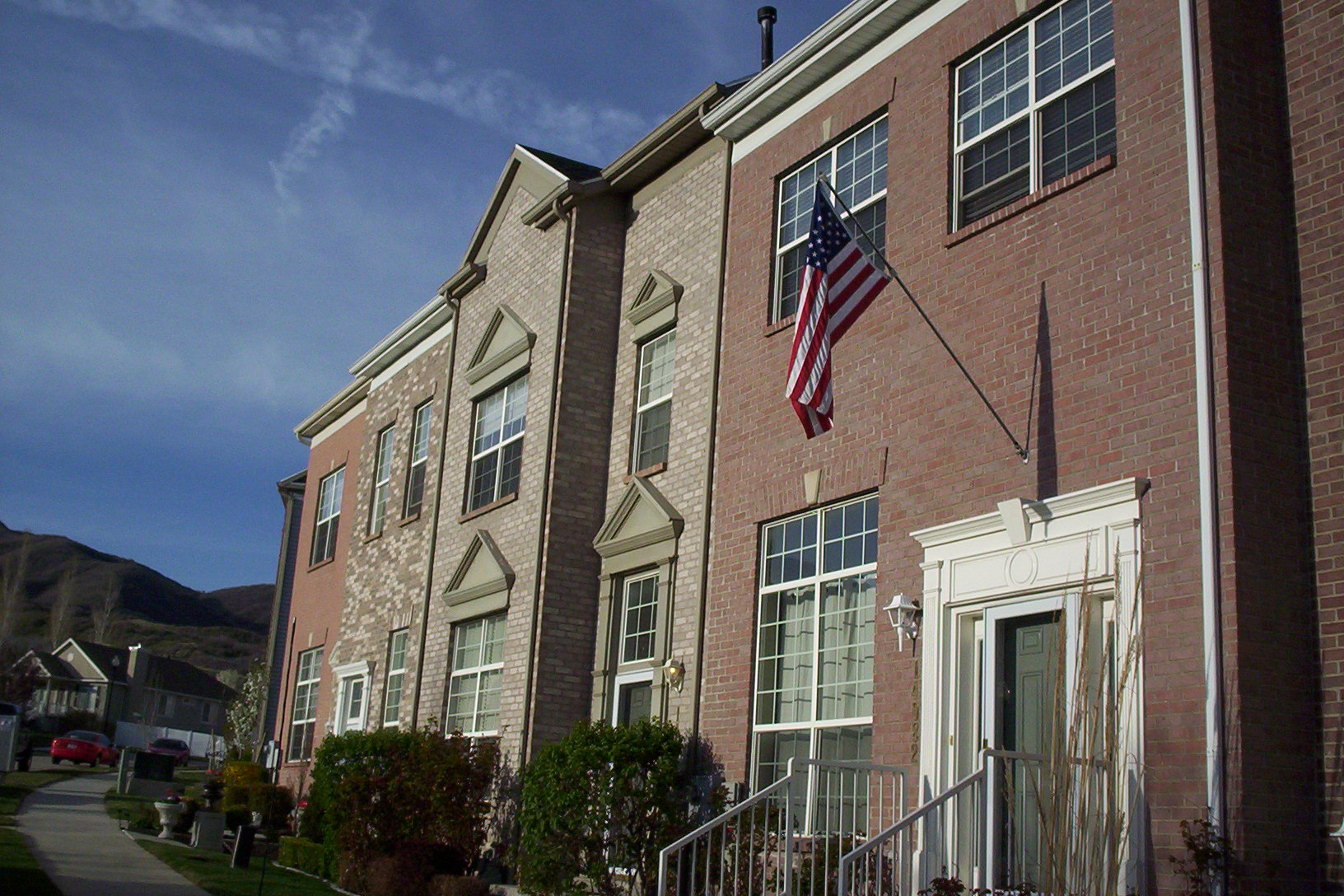 Dispute Over Whether Draper Man Can Fly the American Flag Outside His Home