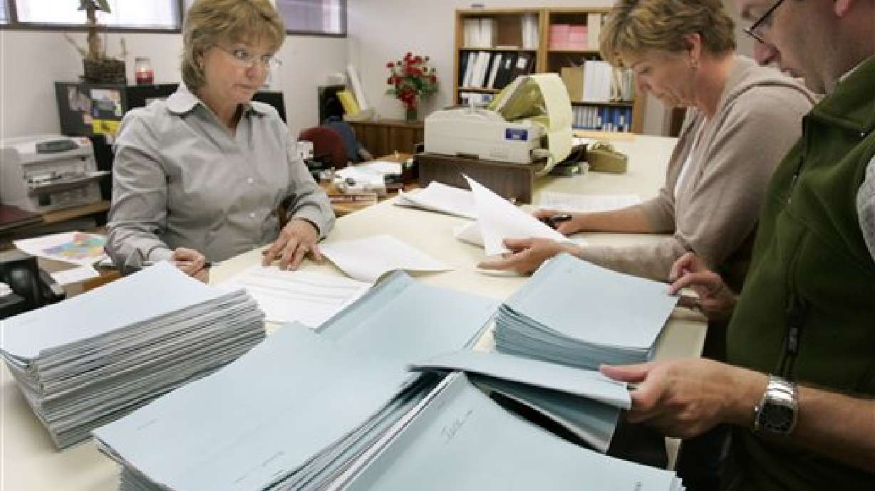 Signatures for School Voucher Referendum Turned in to Clerk's Office