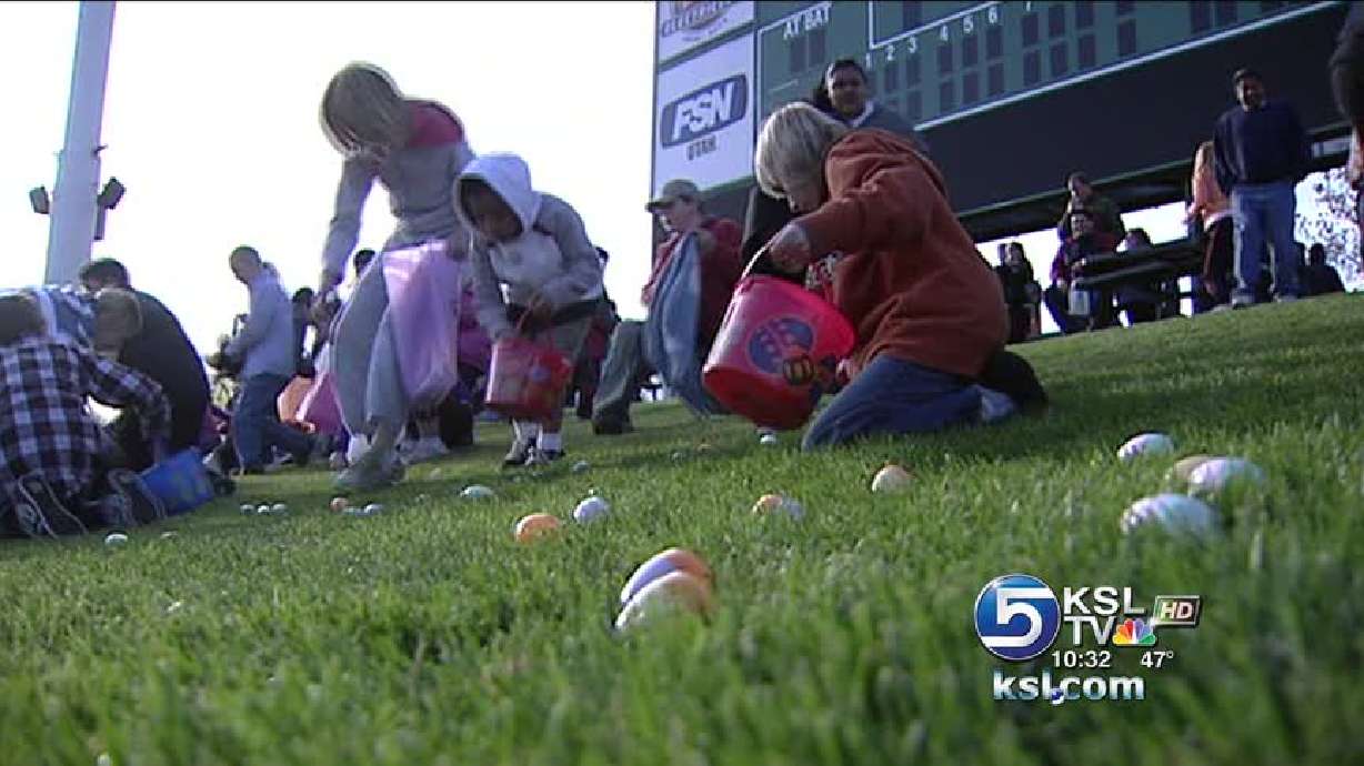 Children collect eggs at state's biggest Easter Egg hunt
