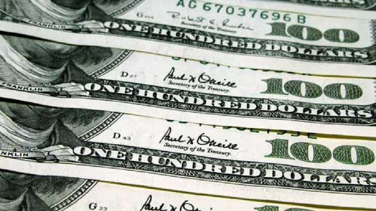 Gold prices hit record high