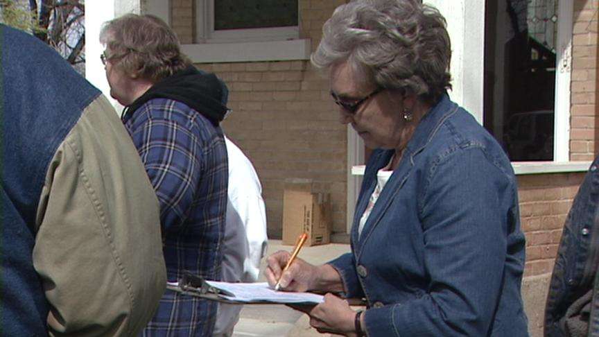 Neighbors Trying to Keep Woman Out of Jail