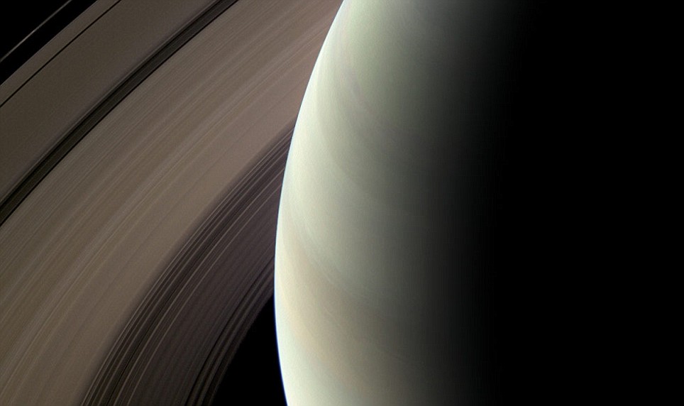 Cassini spacecraft yields striking images of Saturn