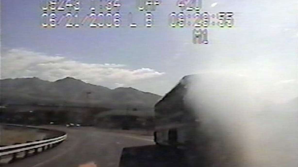 UHP Pulls Over Smoking Bus