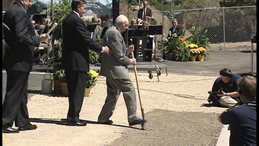 President Hinckley Marks 96th Birthday