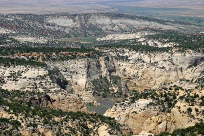 Dino-mite: Utah quarry gets explosive treatment