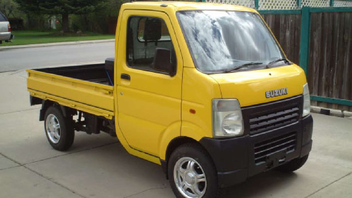 Mini truck owners working to change city ordinance