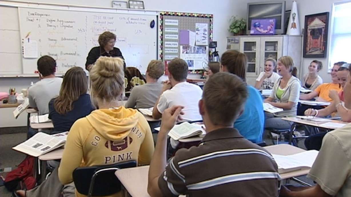 Utah schools tackle tardies with fines