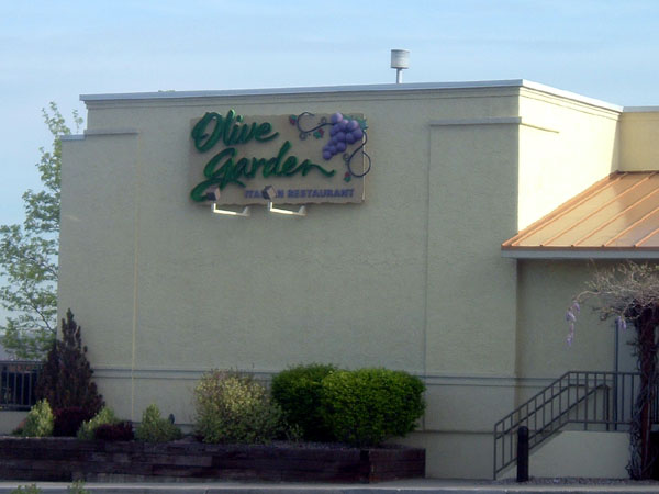 Newspaper: Chain restaurants had fewer violations