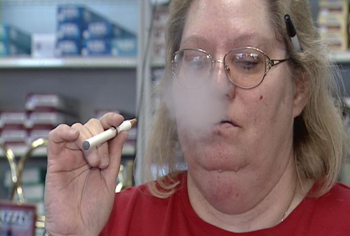 ‘Vaping' fast becoming a popular alternative to smoking