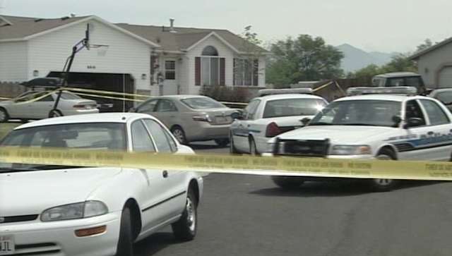 Police search for clues in West Valley murder case