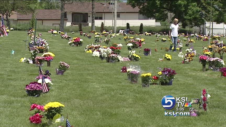Polynesian families gather for Memorial Day tradition