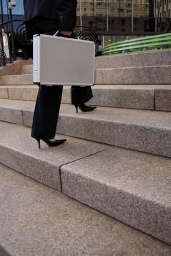 Study: Women often bigger workplace bullies than men