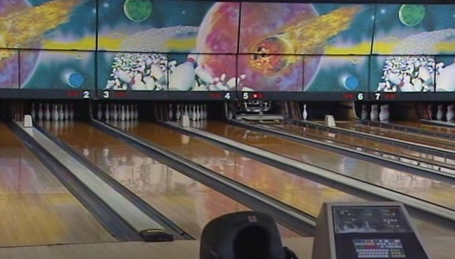 Chemical bomb goes off in Salt Lake County bowling alley