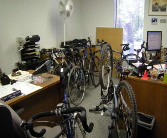 2 arrested in bike theft ring