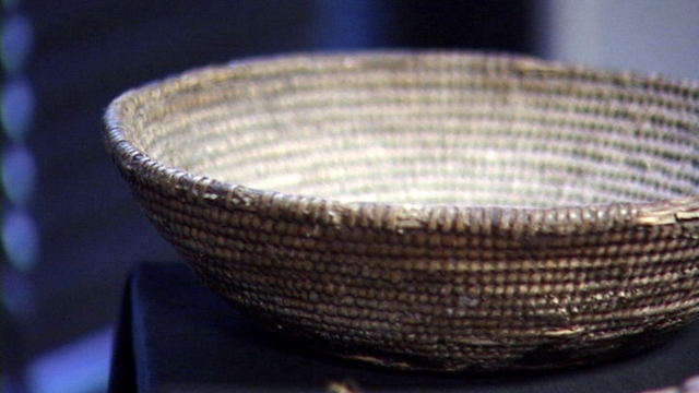 New warrant claims 2 arrested for artifact thefts also involved in fraud scheme