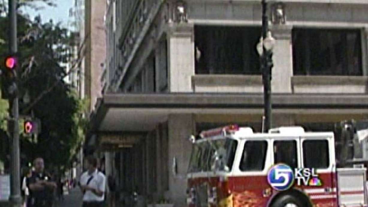 Whiff of Smoke Shuts Down Downtown TRAX Service