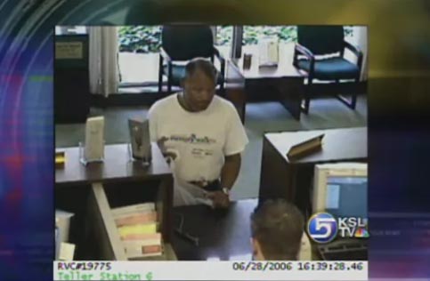 Police Looking for Two Bank Robbers