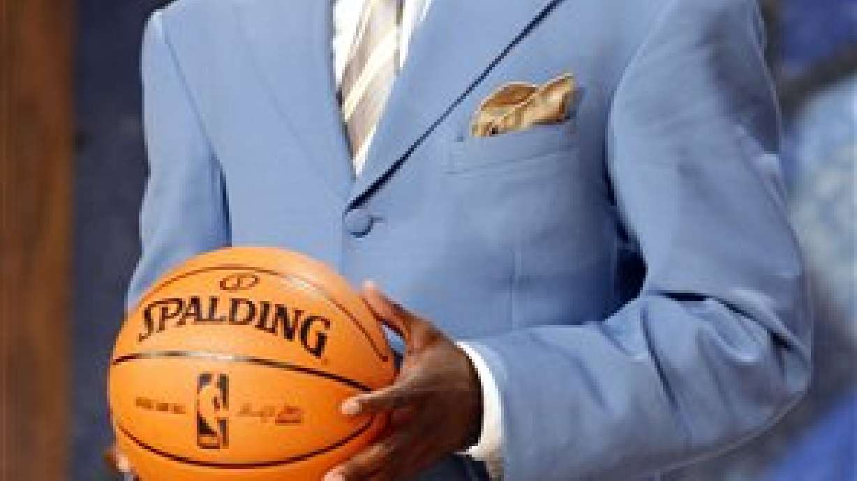 Jazz take Arkansas guard Ronnie Brewer
