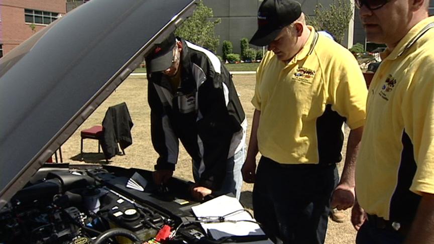 High School Students Square Off in Auto Skills Competition