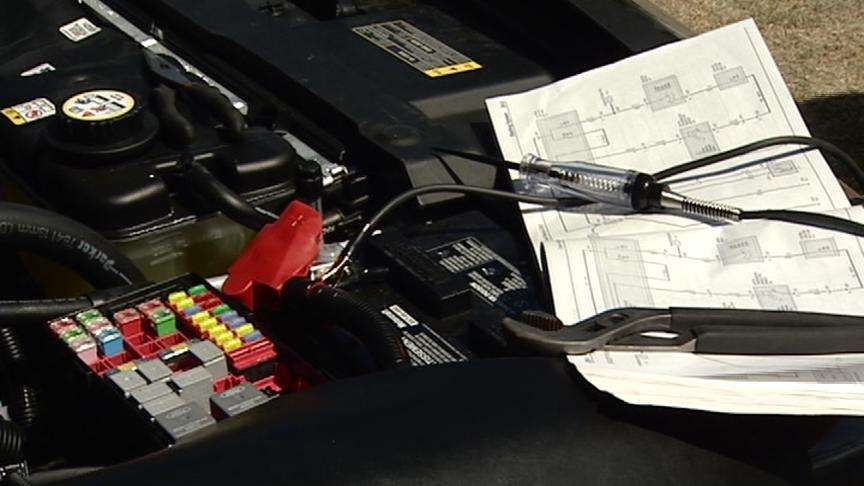High School Students Square Off in Auto Skills Competition