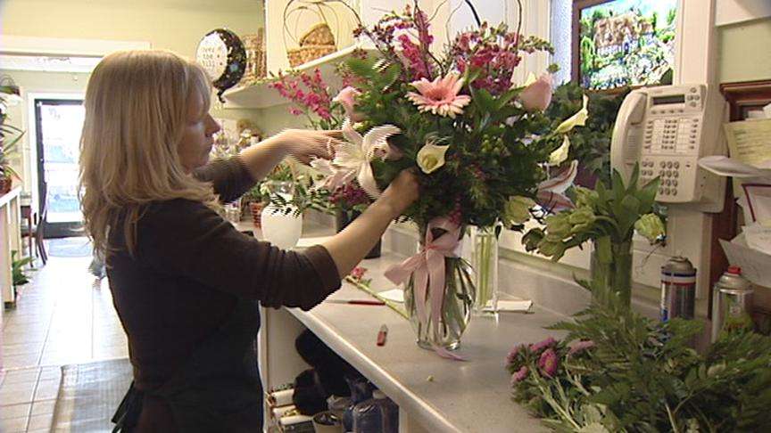 Investigation: Customers Not Getting what they Pay for in Flower Orders