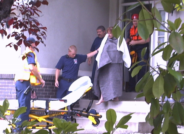 Woman survives wild ride in Big Cottonwood Creek