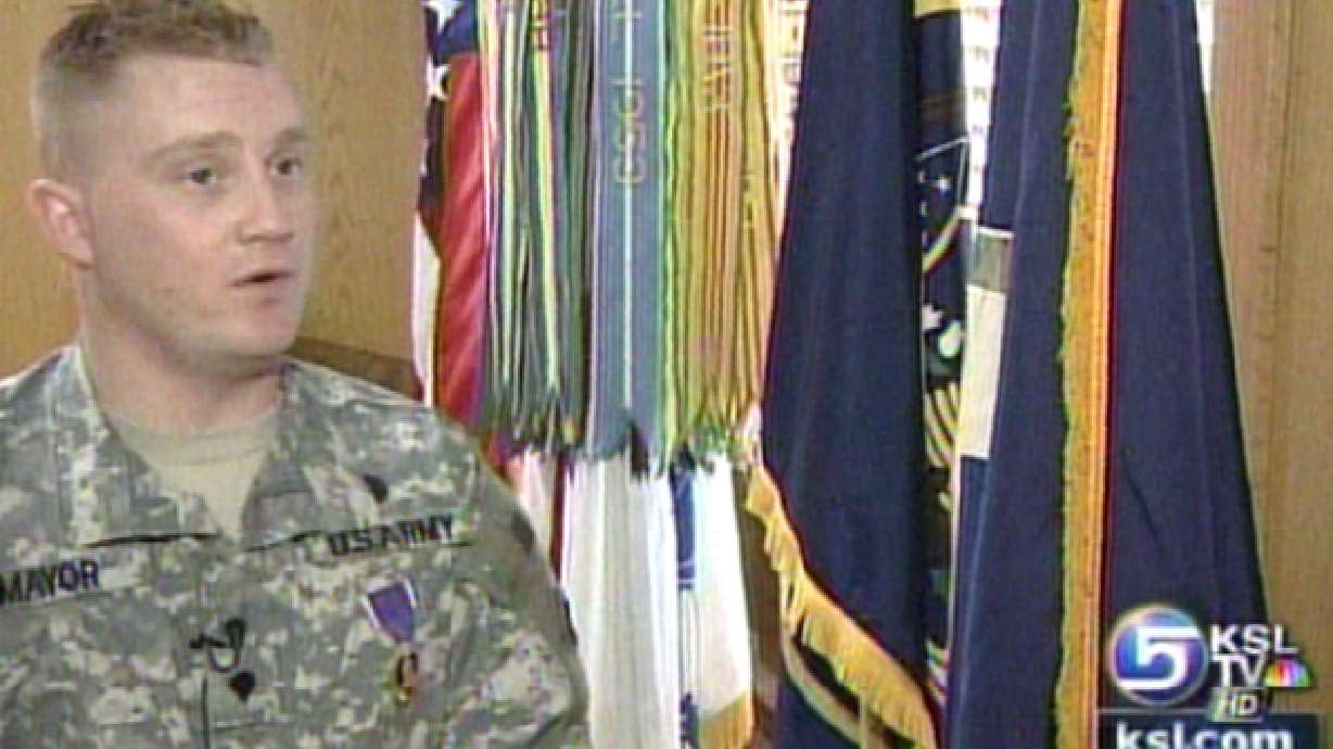 Two Army Reservists Honored at Fort Douglas
