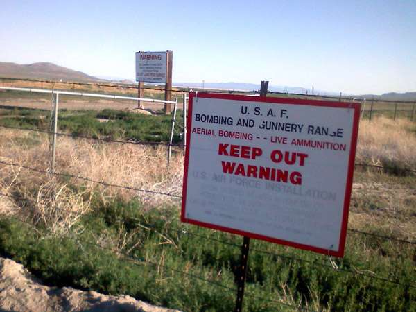 Pilot dies in F-16 crash in West Desert