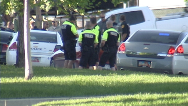 Police nab suspected carjackers after short chase