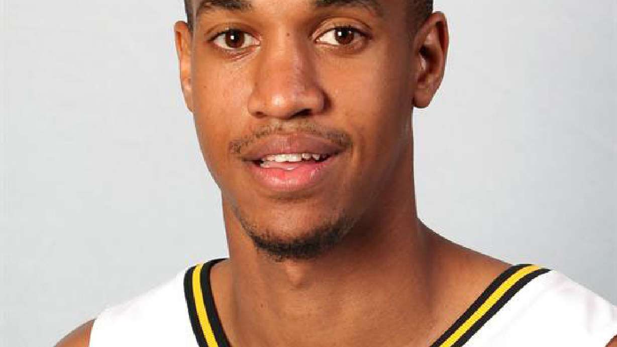 Jazz sign 2009 first-round pick Eric Maynor