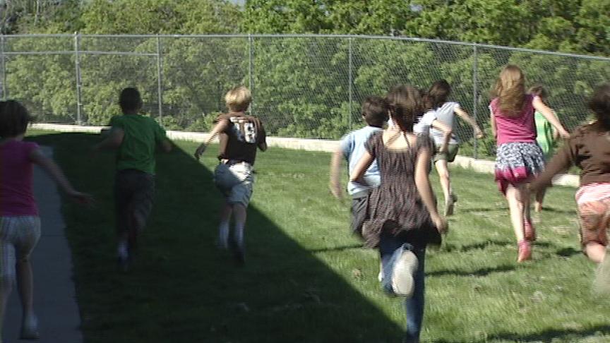 Fourth Grade Class Supports Teacher's Battle with Breast Cancer